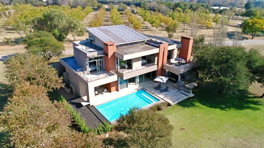 5 Bedroom Property for Sale in Waterford Golf and River Estate Free State
